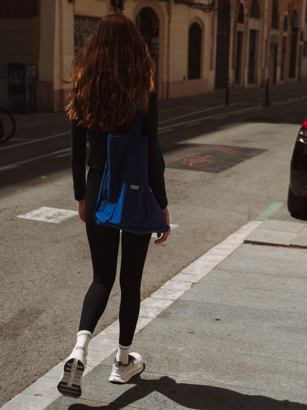 SLIM TOTE BAG - ELECTRIC BLUE