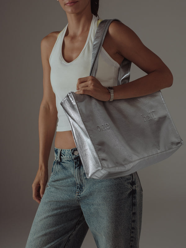VEGAN LEATHER TOTE BAG - GLOSSY GRAY