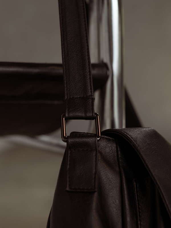 Detalles bolso cuero vegano