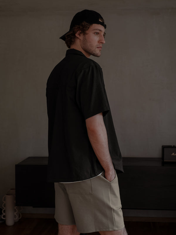 RESORT SHORT SLEEVE - BLACK