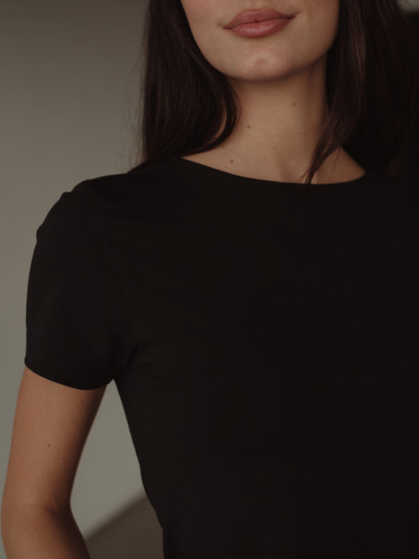 SIMPLY TEE - BLACK