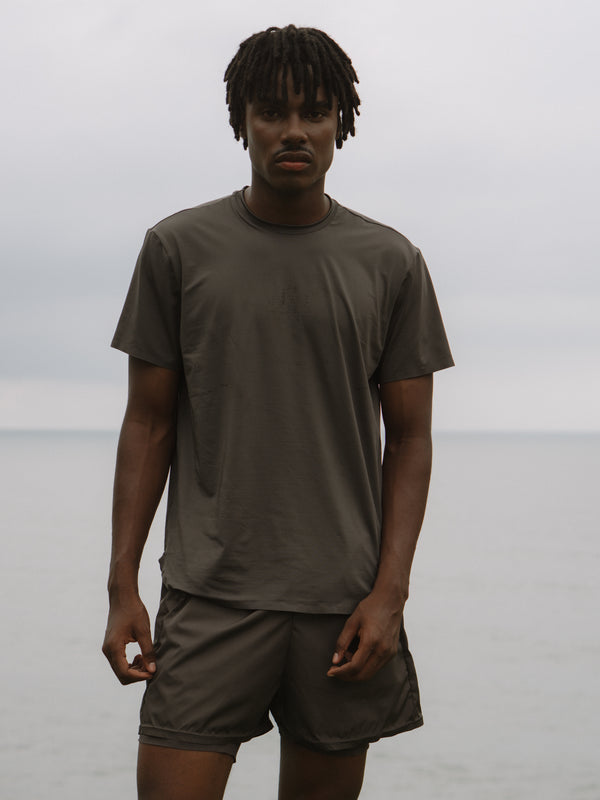 MEN TRAINING T-SHIRT - ESPRESSO