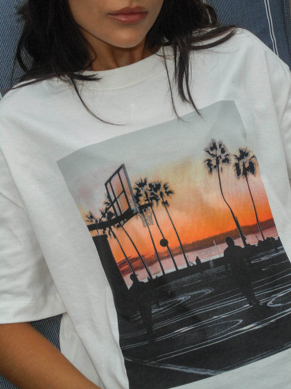 L.A. SUNSET PHOTOGRAPHY T-SHIRT - SOFT WHITE