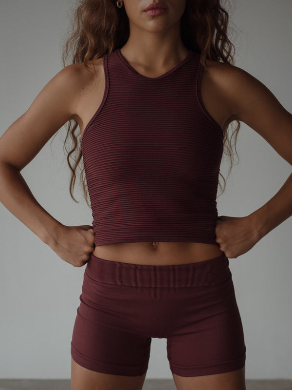 WELLNESS SEAMLESS TANK TOP - SYRAH