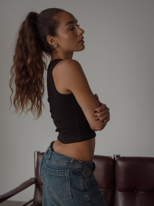 DROP NECK CROP TOP  - BLACK
