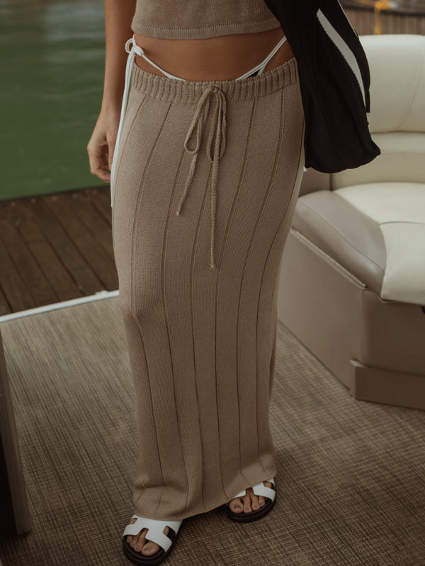 BASIC LONG KNIT SKIRT - SAND