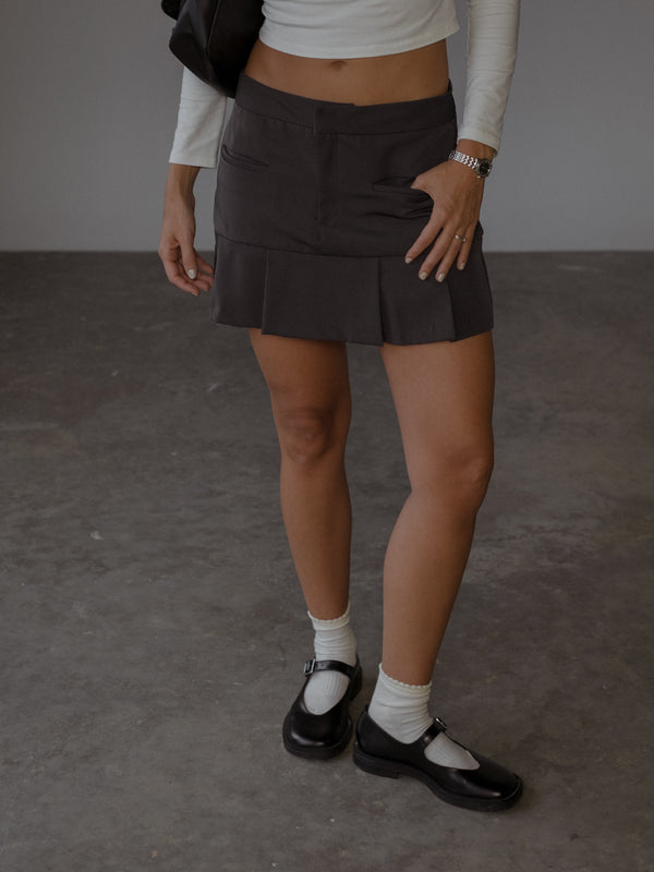 PREPPY SKIRT - DARK GRAY