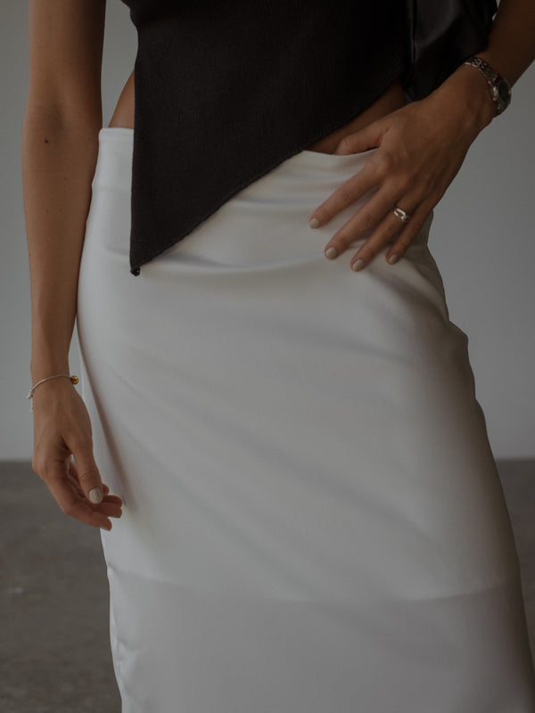LONG CORE SKIRT  - SOFT WHITE