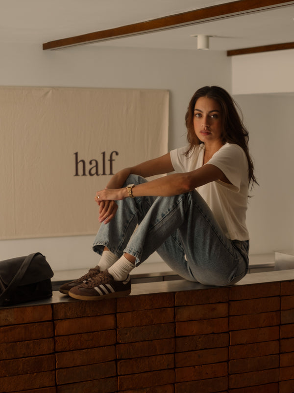 STRAIGHT LEG JEAN  - CLEARLY BLUE