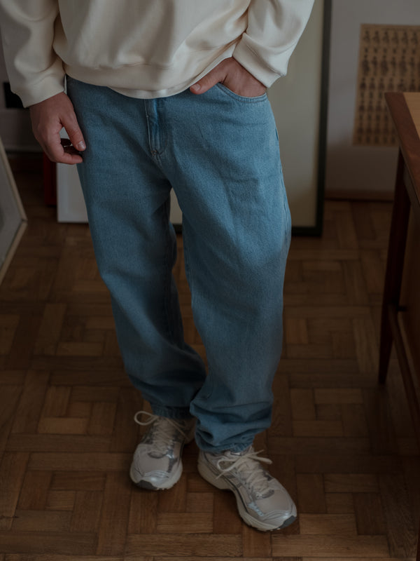 MEN STRAIGHT JEAN - LIGHT BLUE