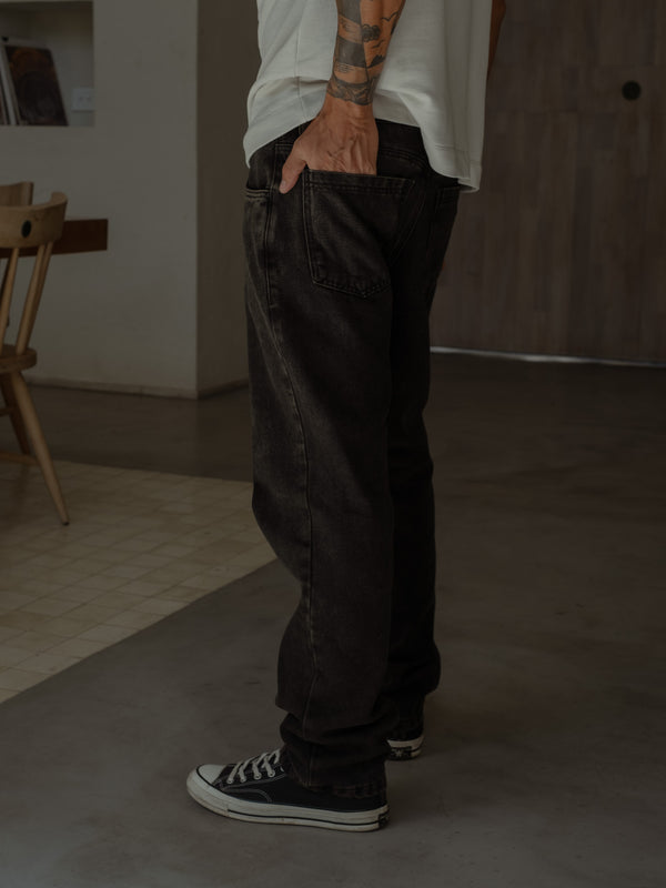 MEN RIGHT FIT JEAN - BLACK DIRTY