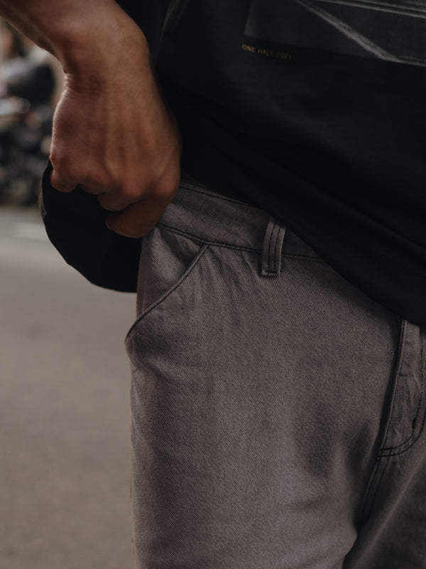 MEN REGULAR FIT JEAN - SPACE GRAY