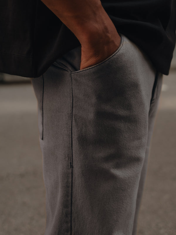 MEN REGULAR FIT JEAN - SPACE GRAY