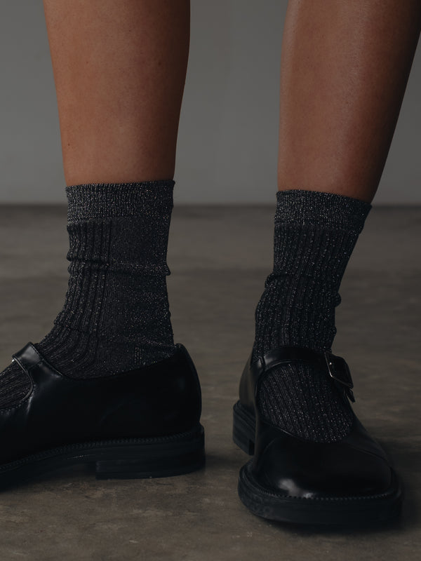 MESH SHINY SOCKS - BLACK