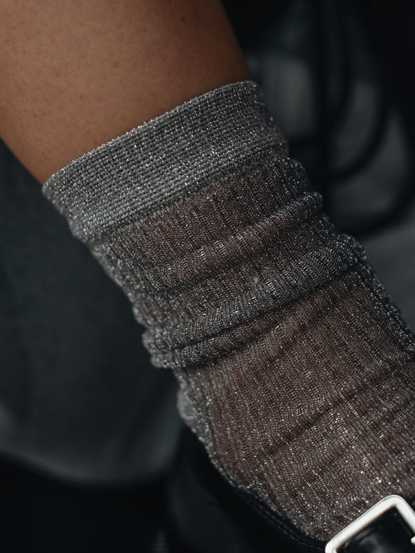 MESH SHINY SOCKS - PLATINUM