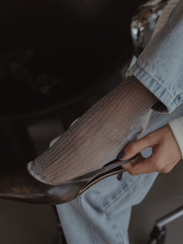 MESH SHINY SOCKS - PLATINUM