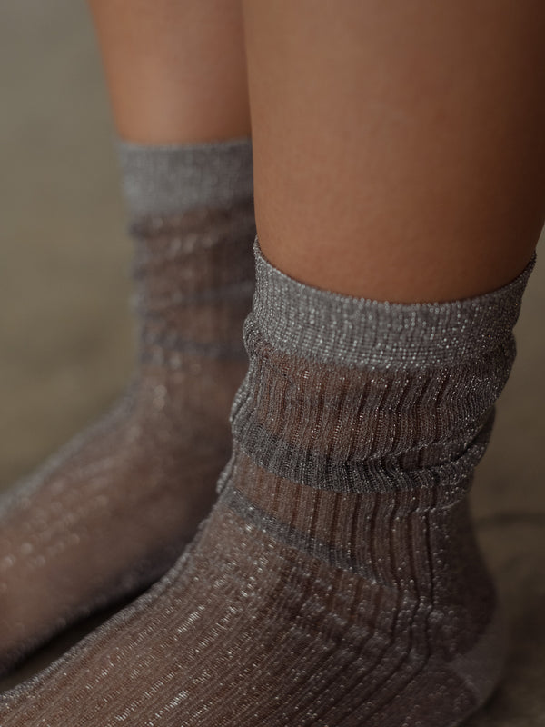 MESH SHINY SOCKS - PLATINUM