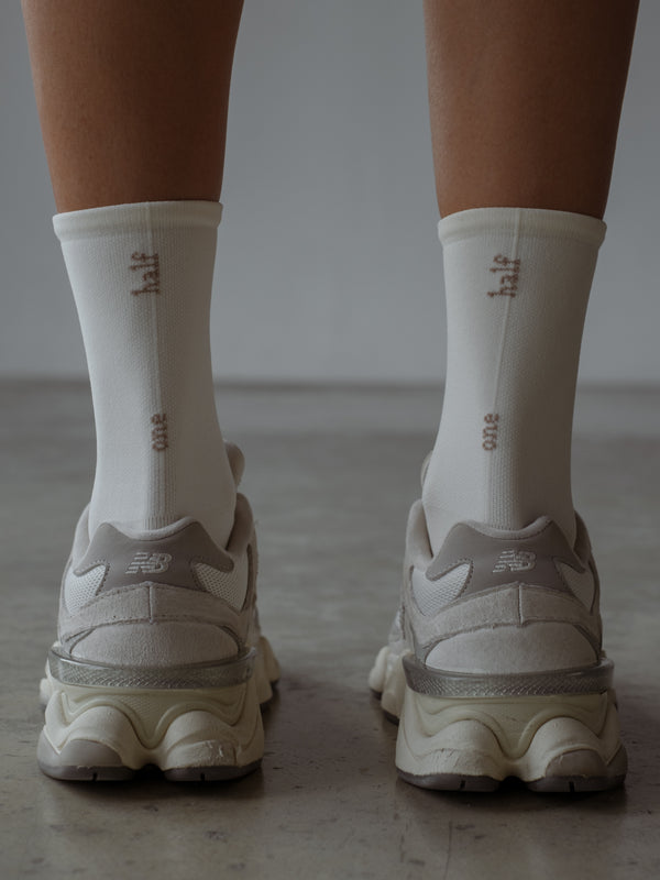 PERFORMANCE SOCKS - SOFT WHITE