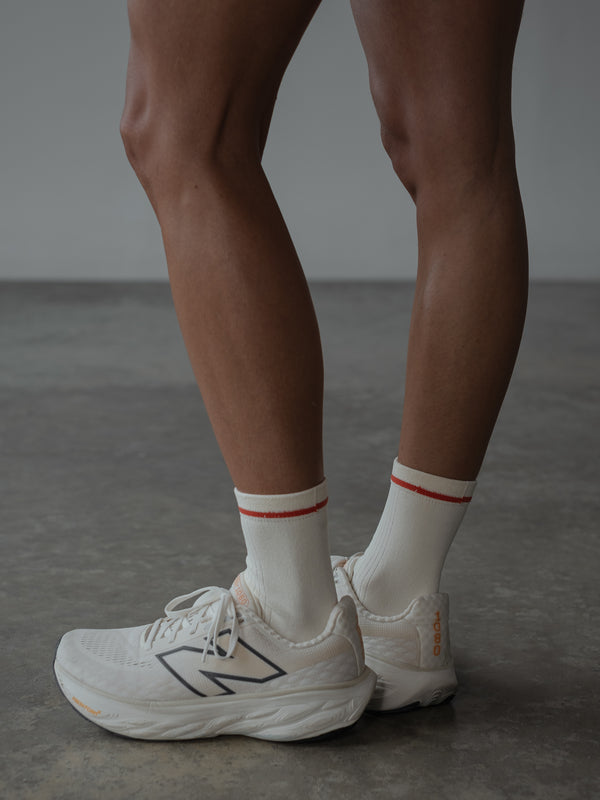 MICROFIBER MIDI SOCKS - SOFT WHITE & RED