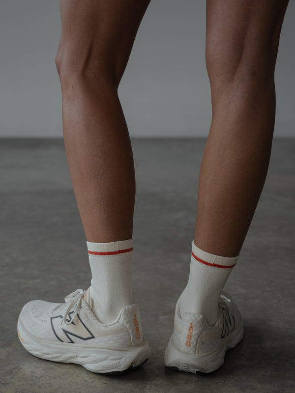 MICROFIBER MIDI SOCKS - SOFT WHITE & RED