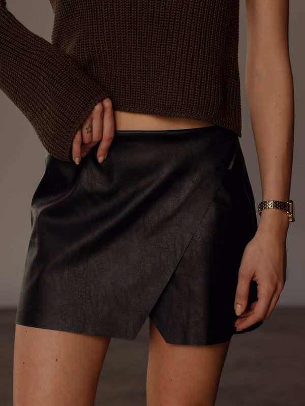 OPEN LEATHER MINI SKIRT - BLACK