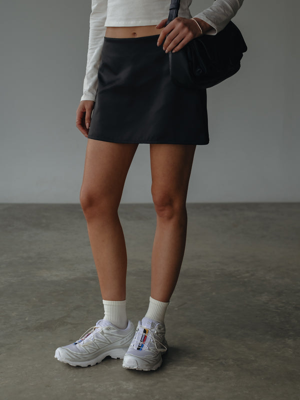 SATIN MINI SKIRT - BLACK