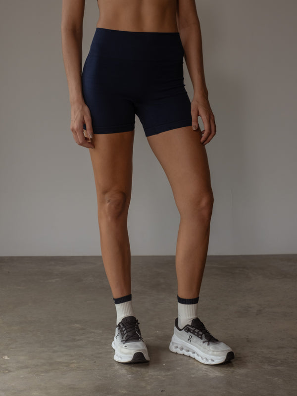 STRIPE SEAMLESS MINI SHORT   - CORE BLUE