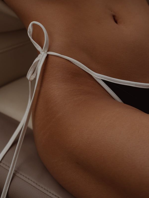 TIE TRIANGLE THONG - BLACK