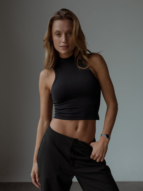 HIGH NECK SEAMLESS TANK  - BLACK