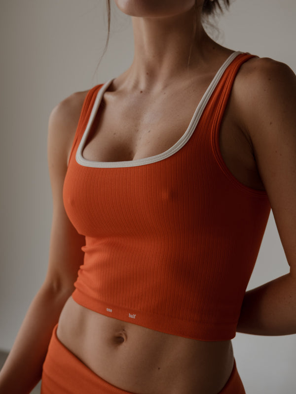 SQUARE SEAMLESS TANK TOP - BRIGHT ORANGE