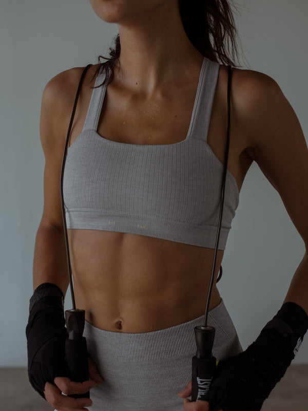 CONTOUR SEAMLESS CROP TOP - GRAY JASPE