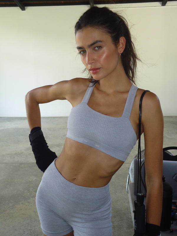 CONTOUR SEAMLESS CROP TOP - GRAY JASPE