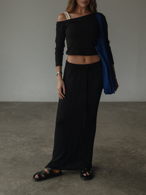 ONE SHOULDER LONG SLEEVE - BLACK