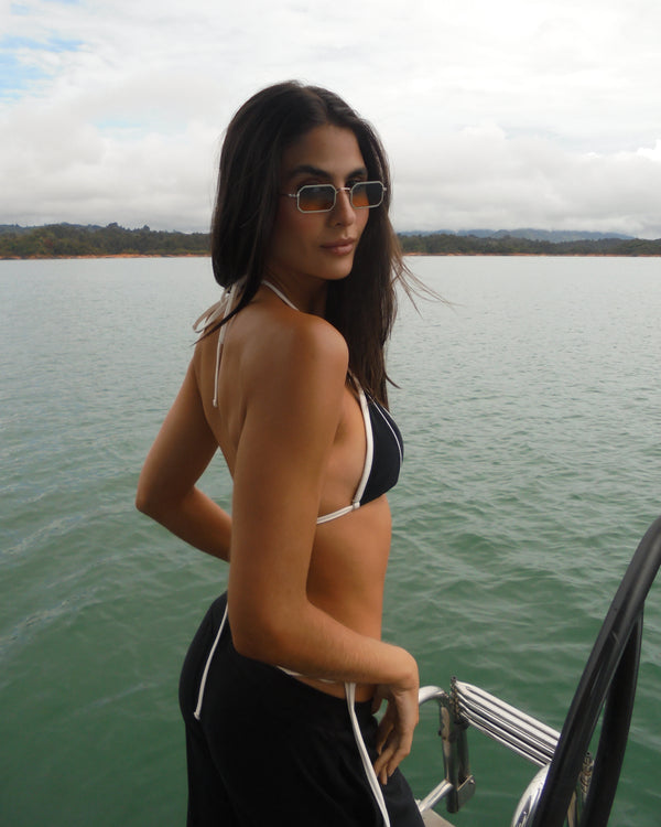 TRIANGLE TIE TOP - BLACK