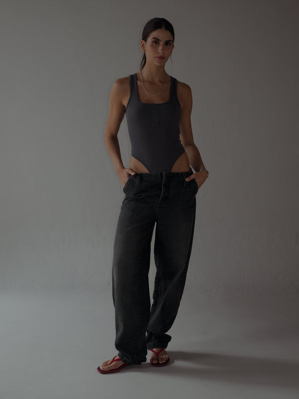 HALF BUTTON BODY - DARK GRAY