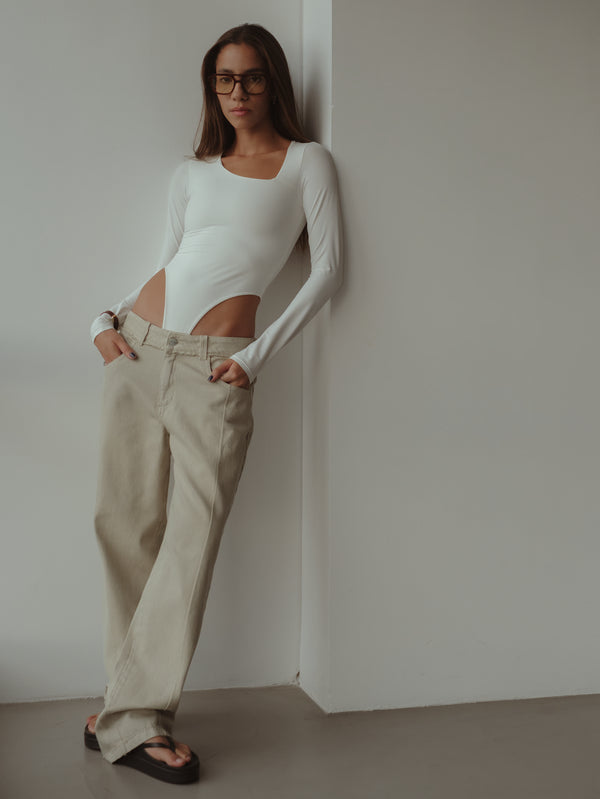 OPEN CURVE BODYSUIT - SOFT WHITE