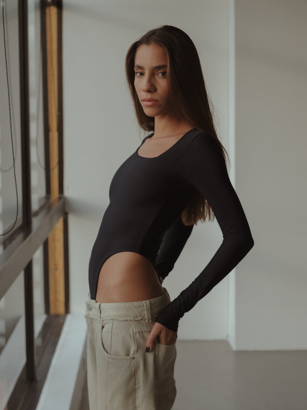 OPEN CURVE BODYSUIT - BLACK