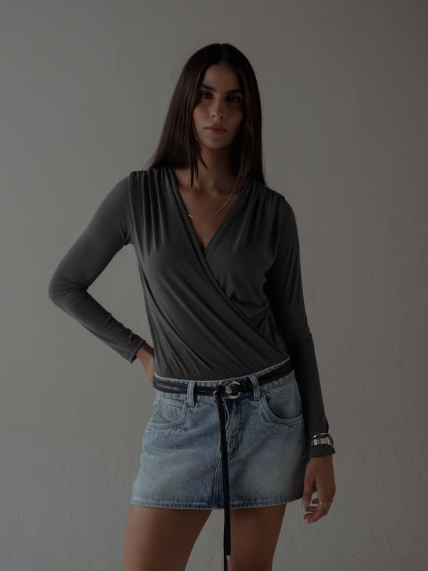 LONG SLEEVE FLOWY BODY - DARK GRAY