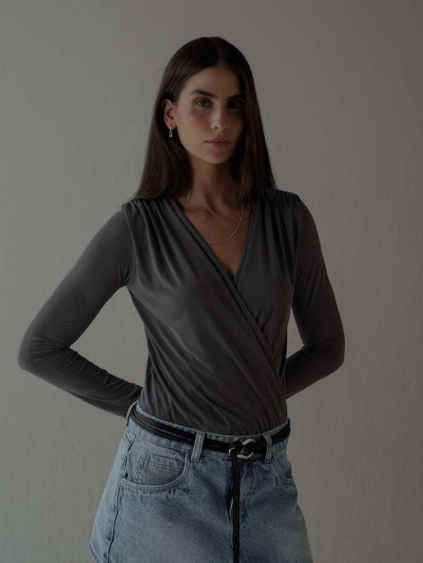 LONG SLEEVE FLOWY BODY - DARK GRAY