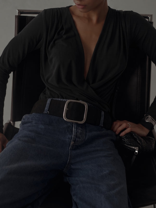 LONG SLEEVE FLOWY BODY - BLACK