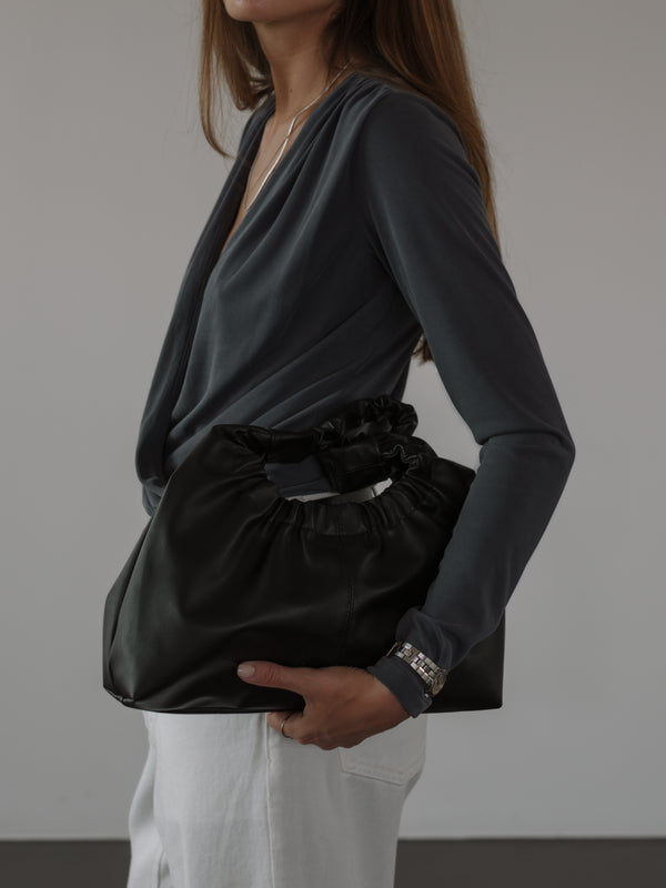 THE DAILY POUCH BAG  - BLACK
