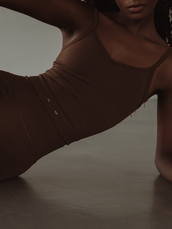 SOFT SEAMLESS TANK TOP - SEPIA