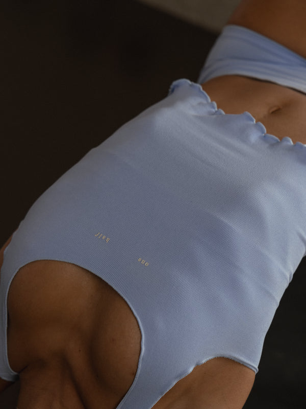 RUCHED SEAMLESS TANK - BABY BLUE