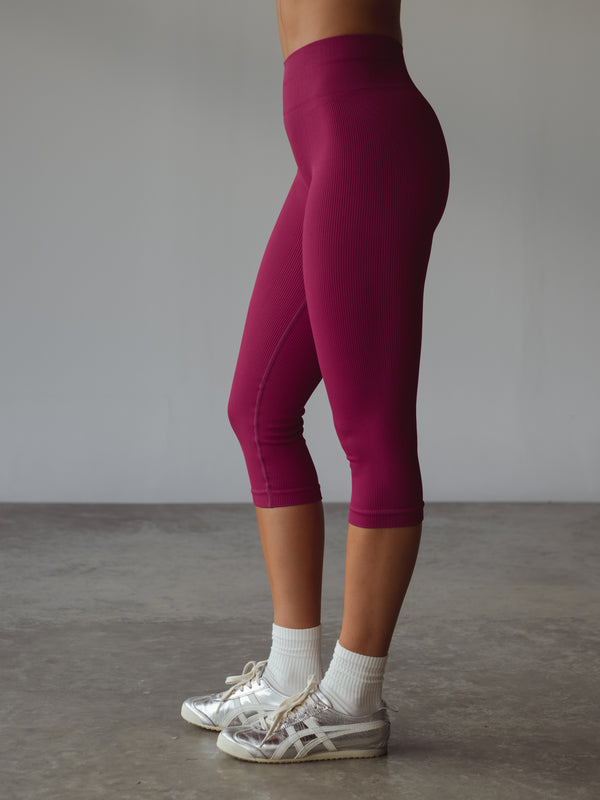 BLAZE SEAMLESS CAPRI - RASPBERRY