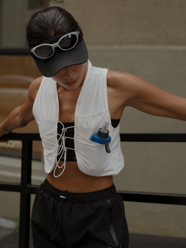 HIKING VEST - SOFT WHITE