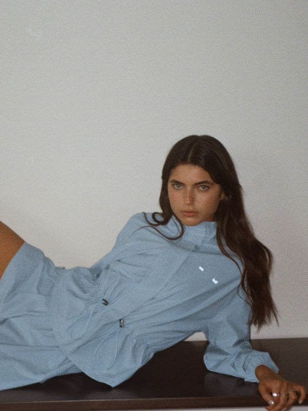 LIGHT WINDBREAKER - BABY BLUE