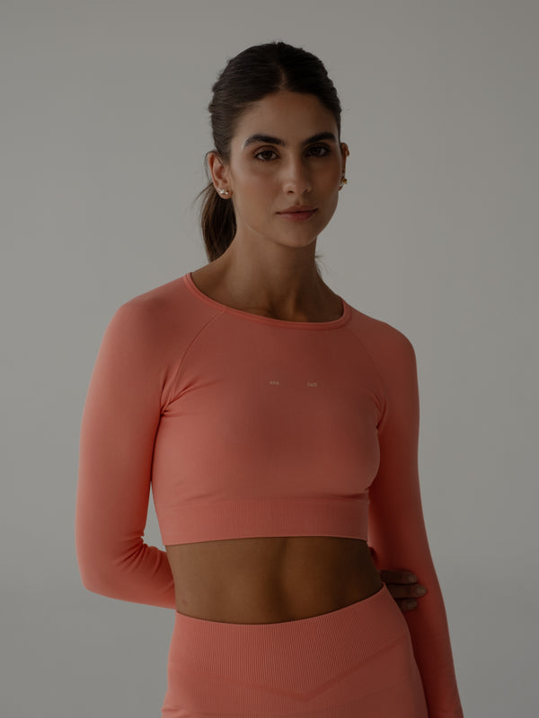 LONG-SLEEVED SEAMLESS CROP TOP - BLOSSOM ROSE