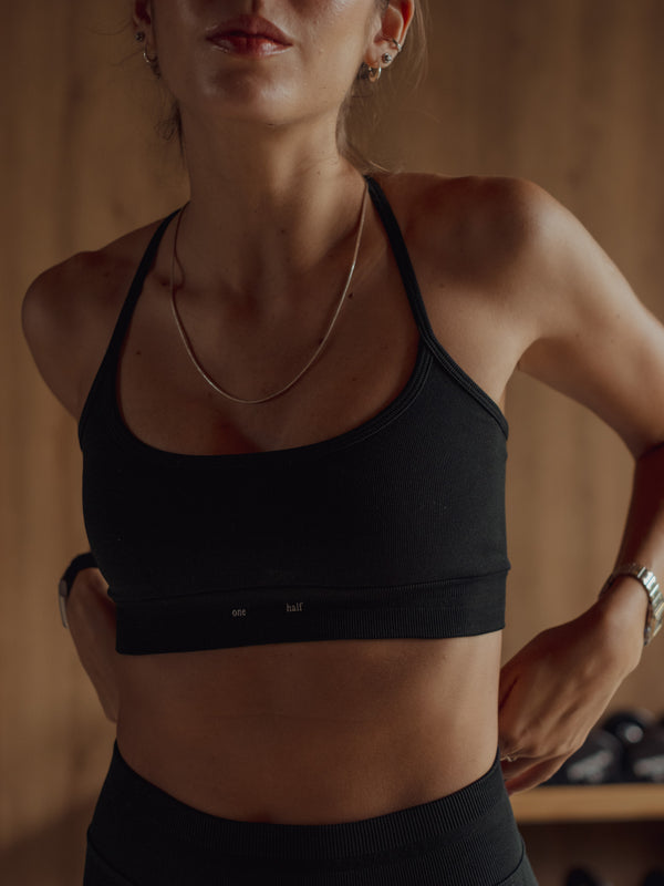 AIRY SEAMLESS CROP TOP - SHADOW