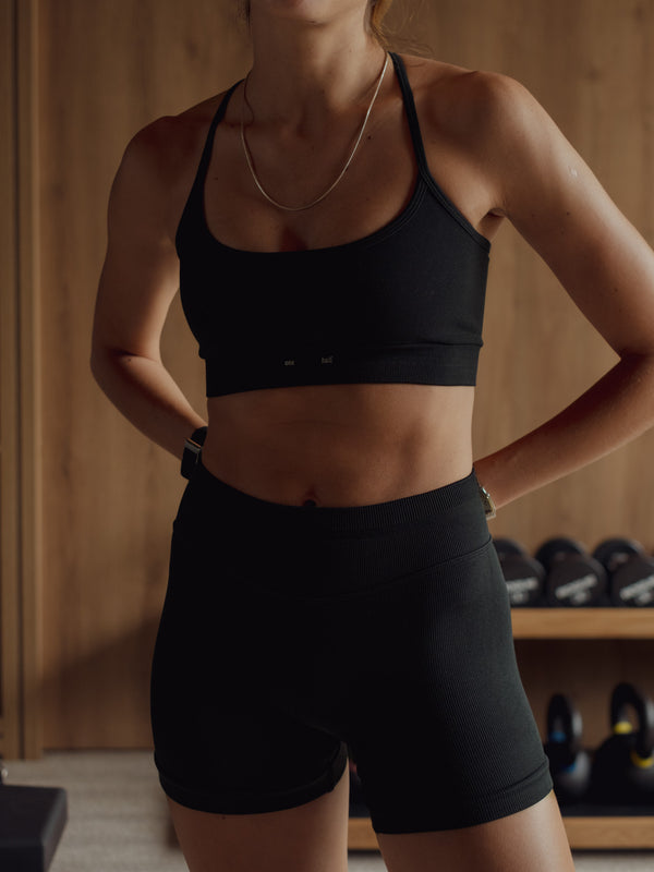 AIRY SEAMLESS CROP TOP - SHADOW