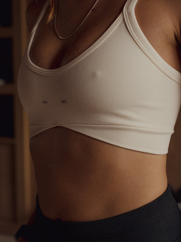 OVERLAY SEAMLESS CROP TOP - VANILLA